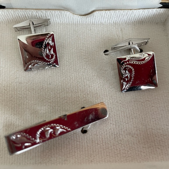 NIB Vintage Cufflinks - Picture 2 of 2